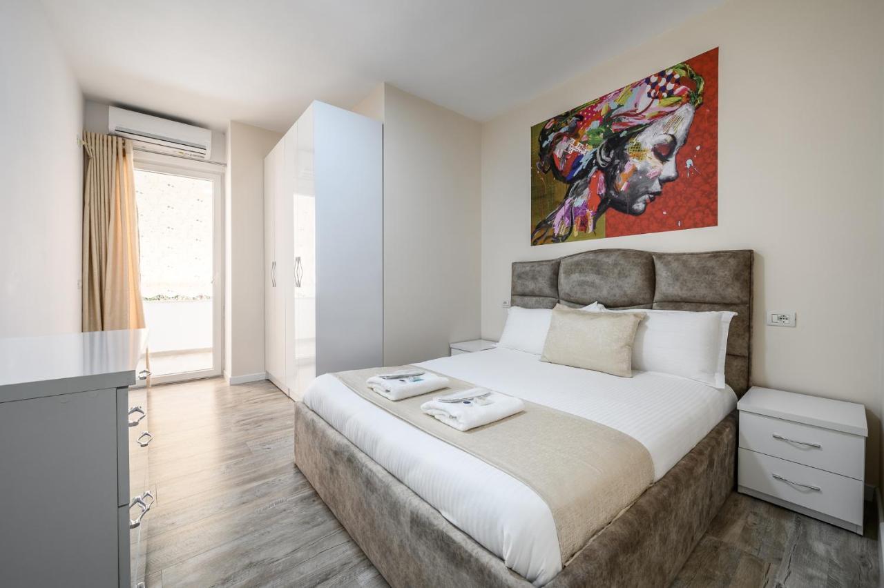 Miku Apartment-City Walk 1Bd Stylish Apartment Тирана Екстер'єр фото
